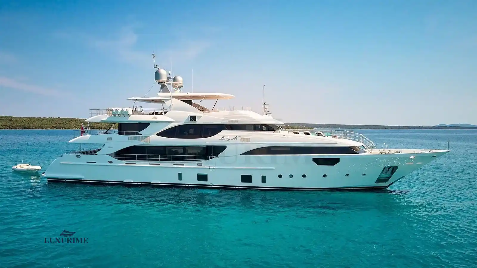LADY MRD Benetti Crystal 140 Yacht Charter