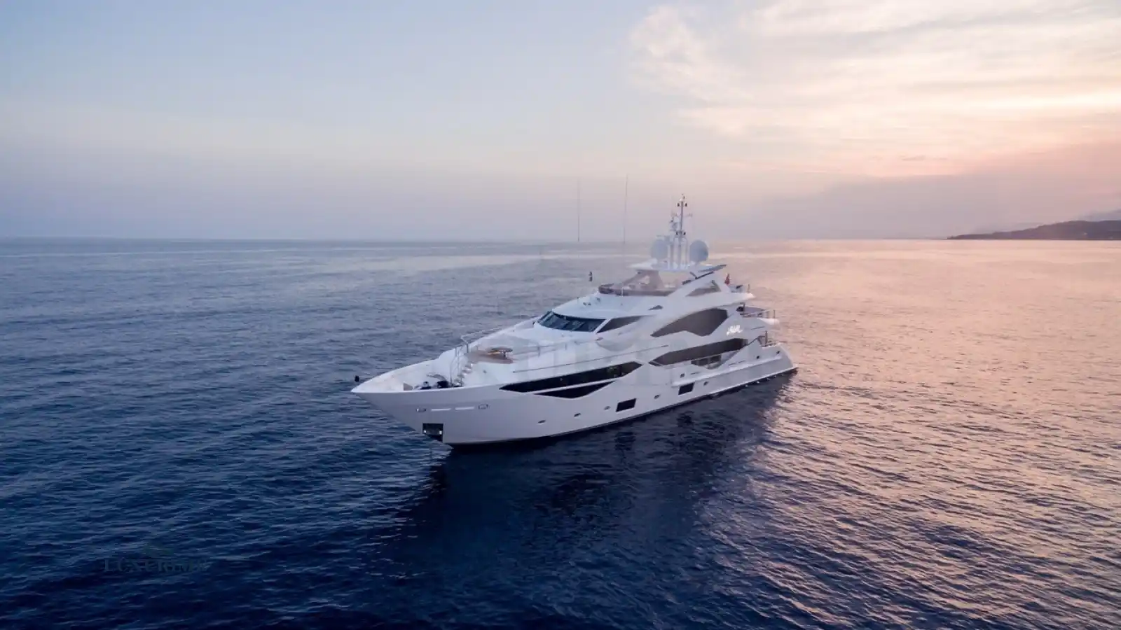 NO.9 Sunseeker 131 Yacht Charter