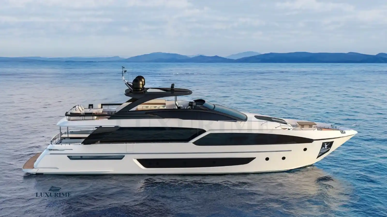 G Riva Argo 90 Yacht Charter