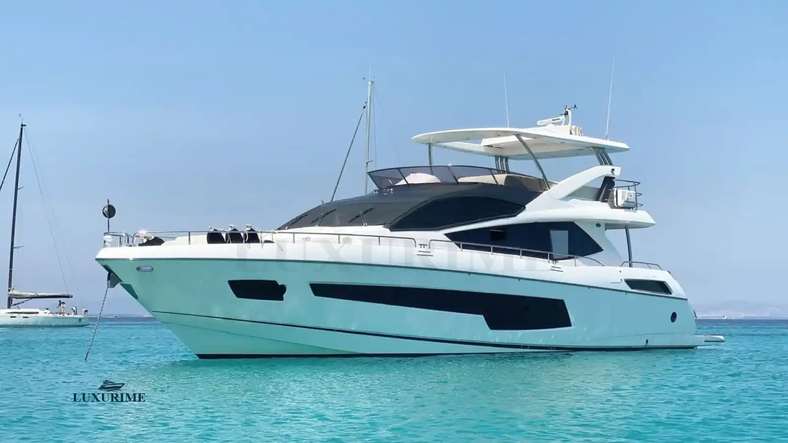 SUNSEEKER 75 Yacht Charter On The French Riviera