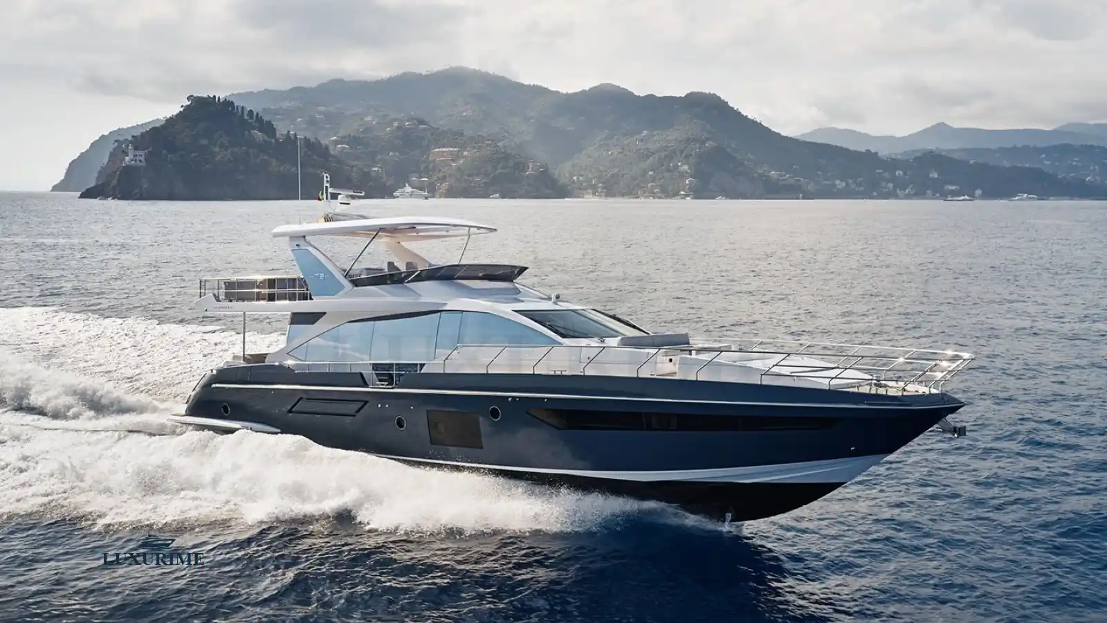 SOLSTICE Azimut 72 Yacht Charter